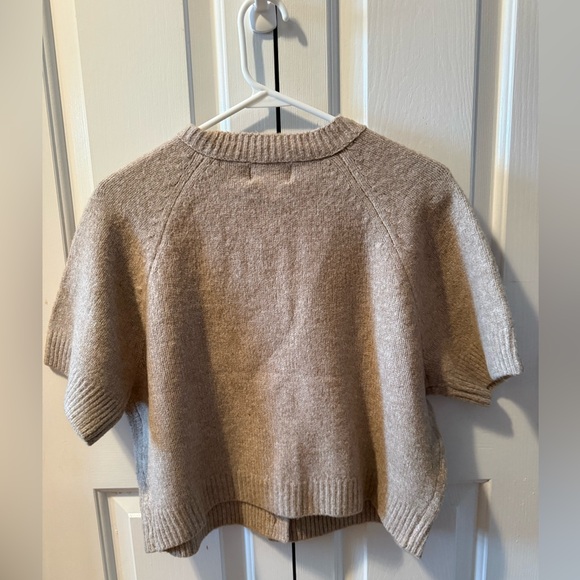 Universal Thread Button Up Short Sleeve Cardigan Tan Size Large - Picture 10 of 14